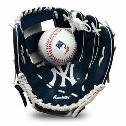 Franklin MLB Yankees Tee Ball Glove - 9.5"